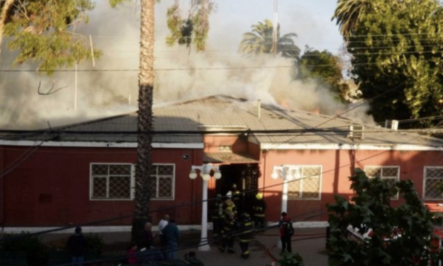 Absuelven a cuatro acusados por incendio en municipio de Quilpué en el estallido social